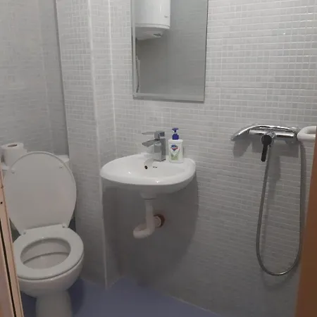 Tina شقة فارنا